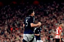 英雄联盟总决赛门票-关于拜仁慕尼黑曼联大逆转，球员士气高涨获胜的信息