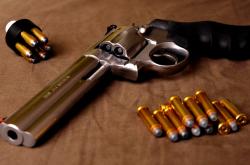 英雄联盟总决赛门票-撕裂次元之战，广厦铁血军团跨洋冲垮丹佛掘金