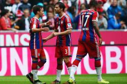 英雄联盟总决赛直播-从猎手到君王，F1新赛季于夜赛加冕