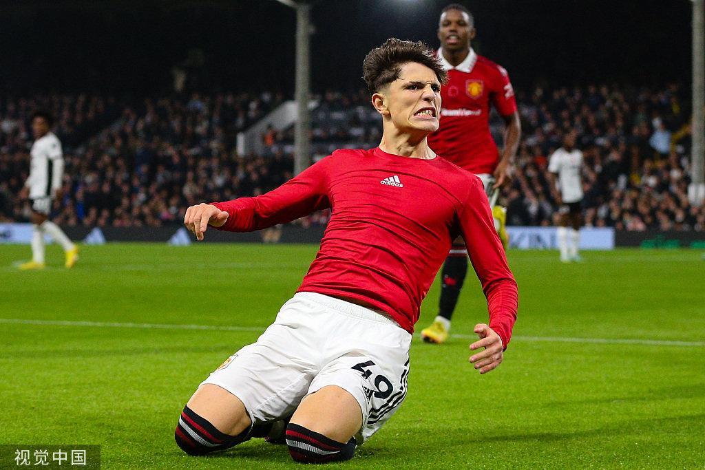 关于拜仁慕尼黑曼联大逆转,球员士气高涨获胜的信息 关于拜仁慕尼黑曼联大逆转,球员士气高涨获胜的信息