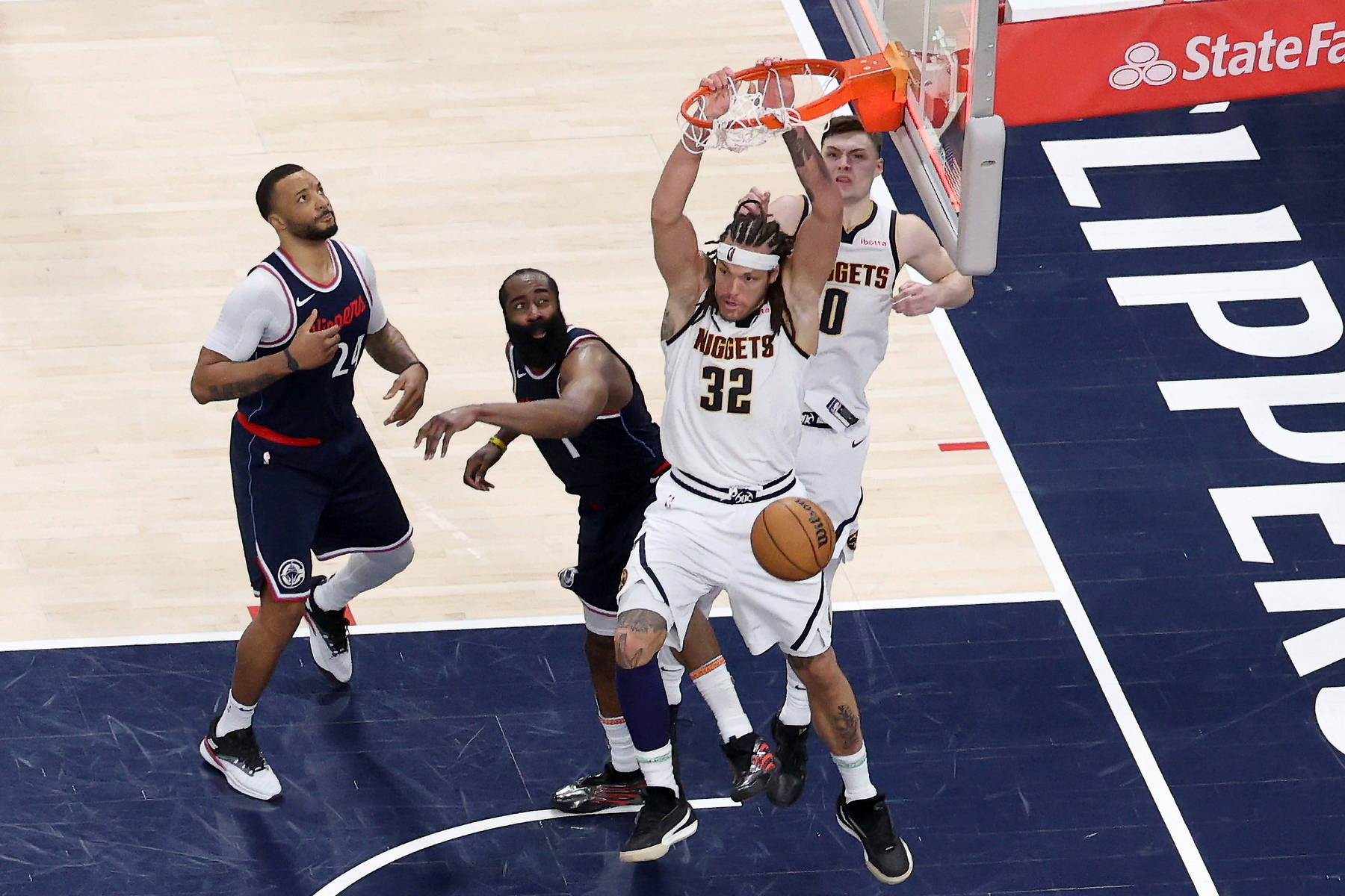 阿斯顿马丁绝杀迈凯伦,阿隆索刷新纪录 阿斯顿马丁绝杀迈凯伦,阿隆索刷新纪录