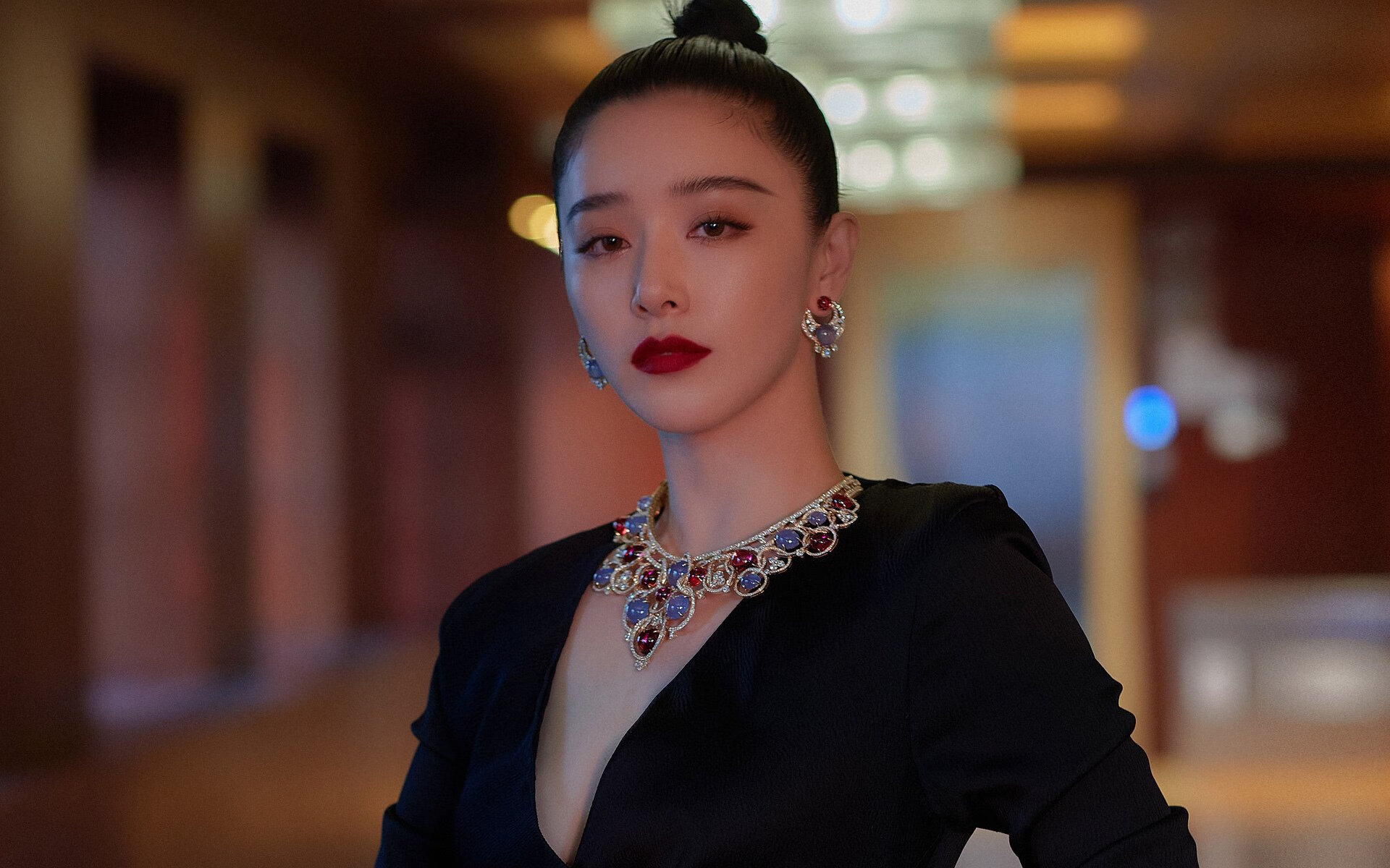 冰与火的交响,伦纳德如何在鹈鹕对决浙江队中诠释独一无二的篮球哲学