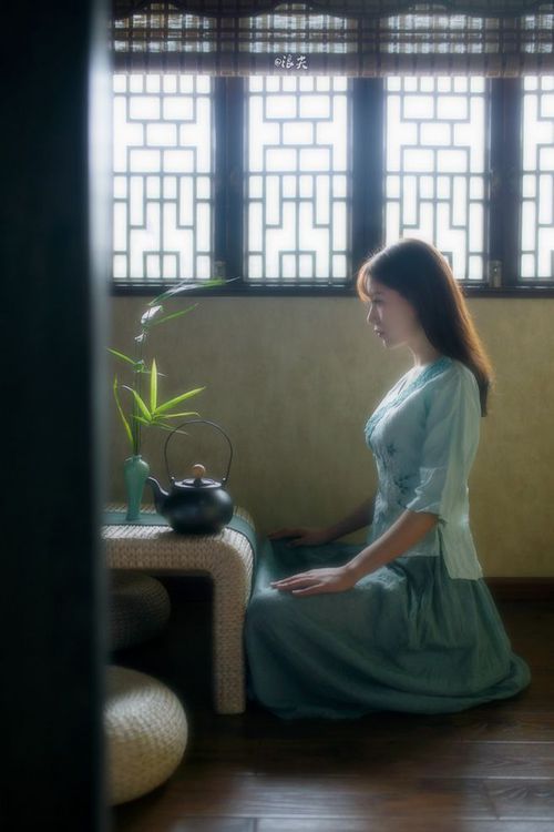 独奏与交响，巴雷拉一瞬闪耀与阿尔及利亚的全面压制美学